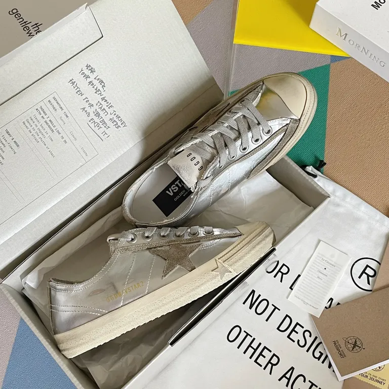 Golden Goose Shoe 